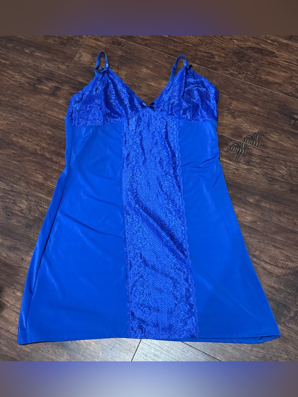 Delta Burke lingerie chemise nightgown